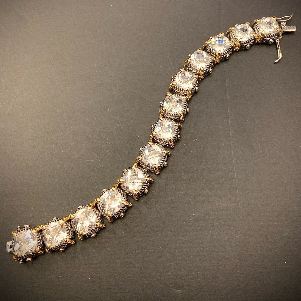 Cushion cut cubic zirconia tennis style bracelet